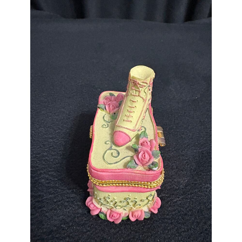 Vtg Greenbrier Old Fashioned Victorian Style Shoe Hinged Trinket Box - Picture 4 of 8